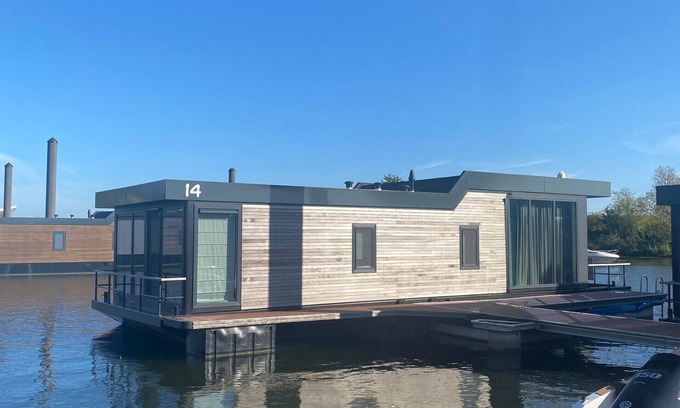 Ohe en Laak Boat Rental | Maasterp - Woonboot 14