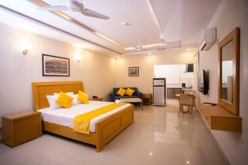 Lahore Apartment | Maati Spaces - Rooms with Kitchen