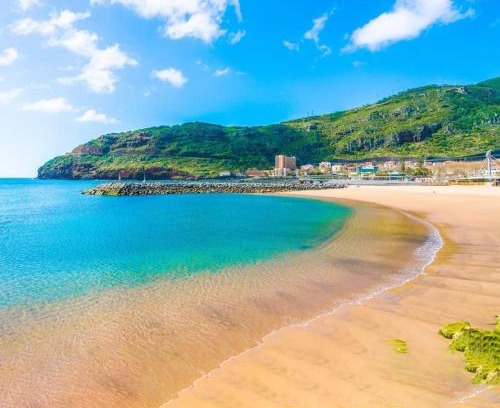 Machico Villa | Machico flat center near beach w parking