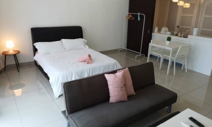 Shah Alam Apartment | Machome GuestHome at Trefoil Setia City