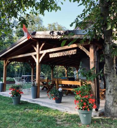 Poddebice House | Maciejówka Gospodarstwo Agroturystyczne