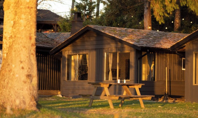 Tofino Cabin | Mackenzie Beach Resort