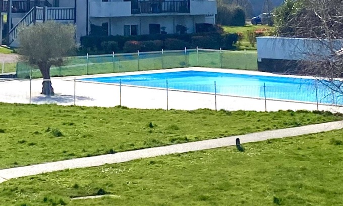 La Riviere-Saint-Sauveur Apartment | Made in Normandy at the gates of Honfleur with swimming pool