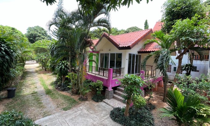 Lamai City Center House | Mae Somboon House