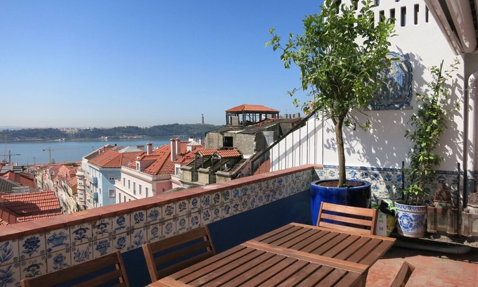 Lisbon Old Town Apartment | Magic View in Lisbon