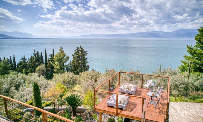 Kamena Vourla Apartment | Magical view studios 2 Asproneri, Kamena Vourla