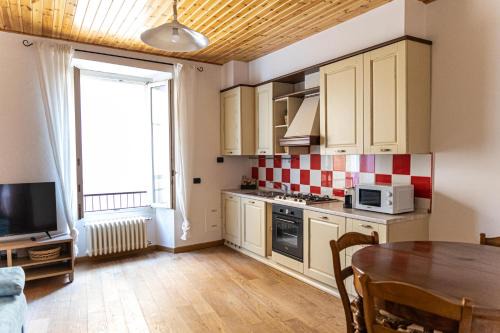 Toscolano Maderno Apartment | Magico Loft nel Centro Storico