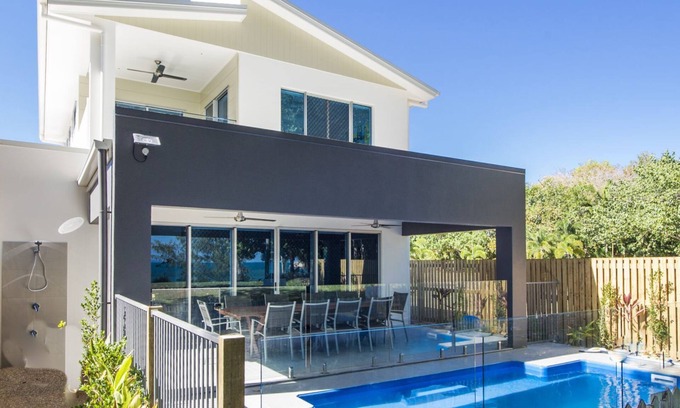 Picnic Bay House | Magnetic Daze, Picnic Bay