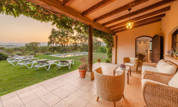Garriguella House | Magnificent farmhouse 13 minutes from the best beaches of the Costa Brava
