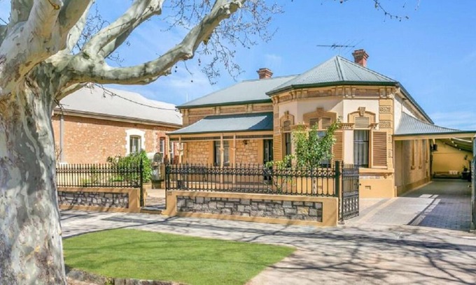 North Adelaide Villa | Magnificent Freestone Villa in vibrant North Adelaide. Make it your haven.