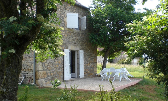 Montsales Cottage | Magnificent GITE in AVEYRON located between Villefranche de Rouergue and Figeac