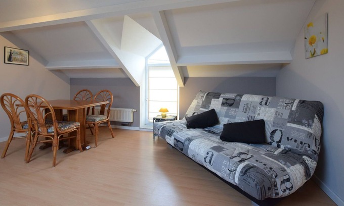 Libin House | Magnificent Holiday Home in Libin with Barbecue