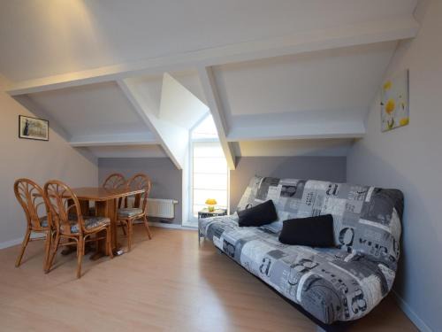 Libin House | Magnificent Holiday Home in Libin with Barbecue