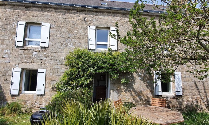 Etel House | Magnificent longère with wooded grounds, a stone's throw from the ocean - 4 beds, 6 pers