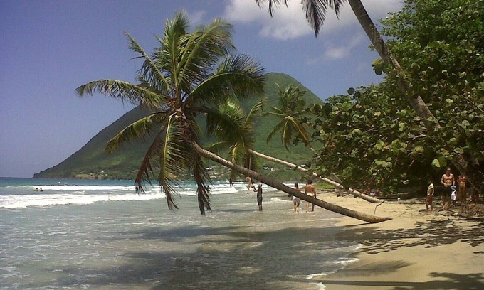 Tartane Apartment | Magnificent T2 of 55m2 facing the beach of Diamant to recharge your batteries.