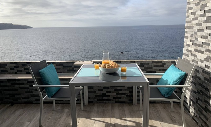 Playa San Juan Apartment | ! Magnificent view facing the sea ! High Standards