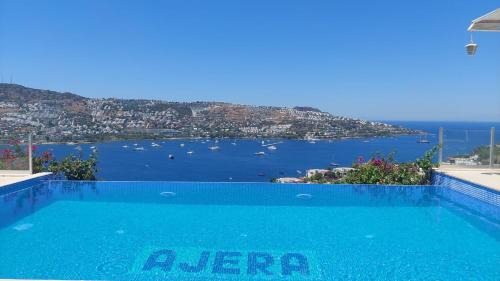 Gundogan Villa | MAGNIFICENT VIEW with Private Pool & Piano, 3 Bedroom Villa, MIN 4 nigths