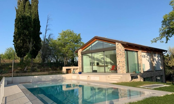 Montioni Villa | Magnificent villa with swimming pool. Breathtaking lake view