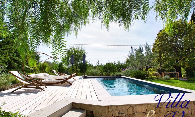 Magagnosc Villa | Magnificent villa with swimming pool and sea view!