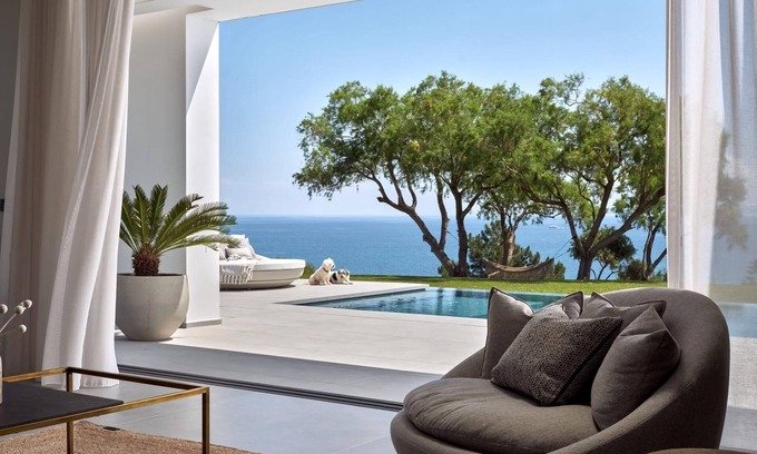 Argassi Villa | Magnificent Zakynthos Villa | Ritz Regalia | 5 Bedrooms | Spectacular Sea Views.