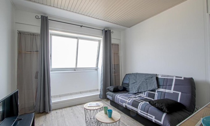 Courseulles-sur-Mer Apartment | MAGNIFIQUE VUE MER - F2 Moderne et Lumineux - Parking