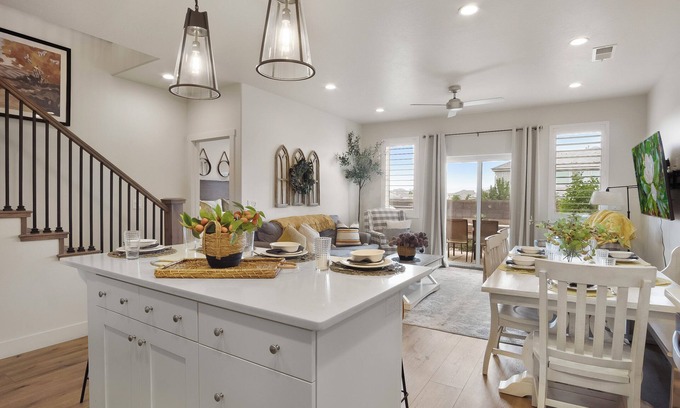 Washington Fields House | Magnolia | Pool, Hot Tub, and Pickleball!