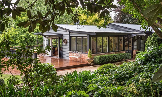 Olinda House | Magnolias On Mernda - Magnolias on Mernda A Modern home in stunning garden surrounds. Oozes hills serenity.