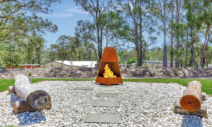 North Rothbury House | Magpie Three- Two for Joy Estate. 2.5 Bathrooms sleeping 6