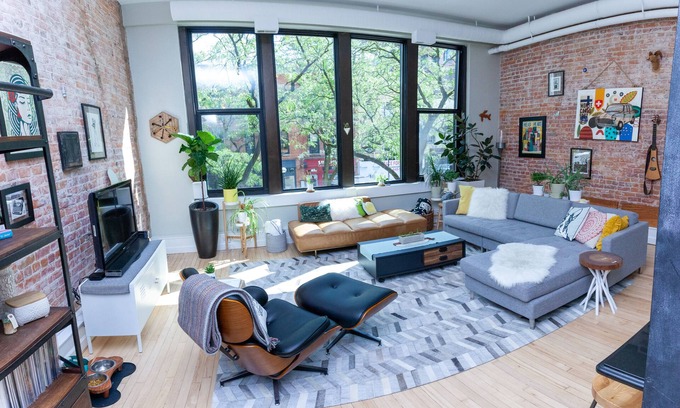 Old West Side Condo | Main & Liberty, Downtown Loft, 2BR, 1BA, 4BDs, Free Pkg, WiFi, AC