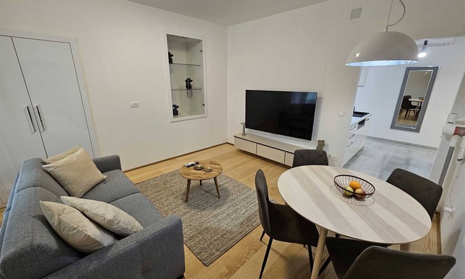 Rijeka Apartment | Main square Corso, CosyLux 1