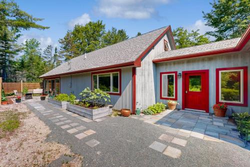 Ellsworth House | Maine's Nature Getaway