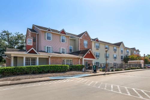Nassau Bay Hotel | MainStay Suites Houston NASA-Clear Lake