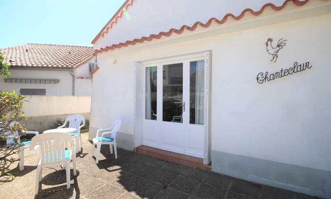 Le Grand Large House | Maison à deux pas de la plage avec agréable jardin.