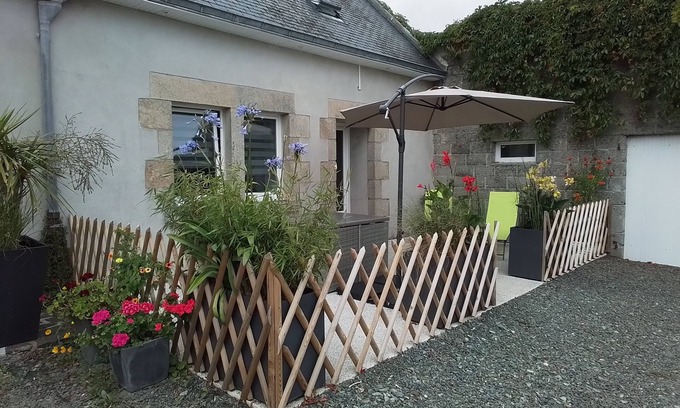 Peumerit House | Maison à la Campagne, Proche des Plages au Cœur de la Baie D'audierne