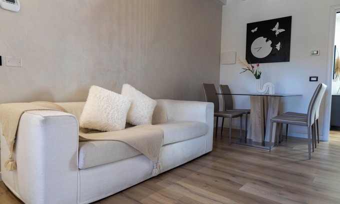 Lonato del Garda Apartment | Maison 140 - Two Bedroom Apartment, Sleeps 4