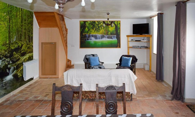 Channay-sur-Lathan House | Maison accueillante – Channay-sur-Lathan - Parking inclus
