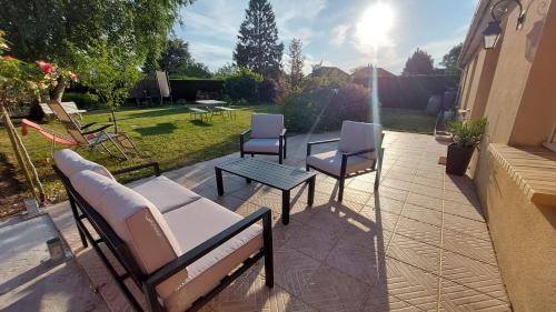 Vibraye House | Maison avec jardin pour 7 pers à Vibraye - Perche 2h de Paris - 45 min circuit 24h du Mans