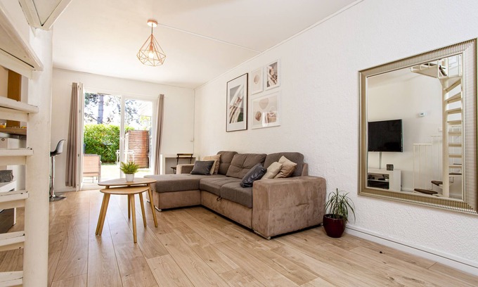 Fosses House | Maison Avec Parking Gratuit, Babyfoot & Jeux. Proche Parc Astérix et CDG !