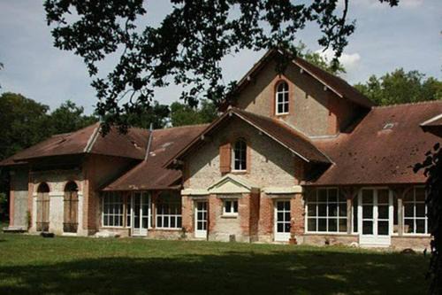 Nouan-sur-Loire House | Maison Bois Renard