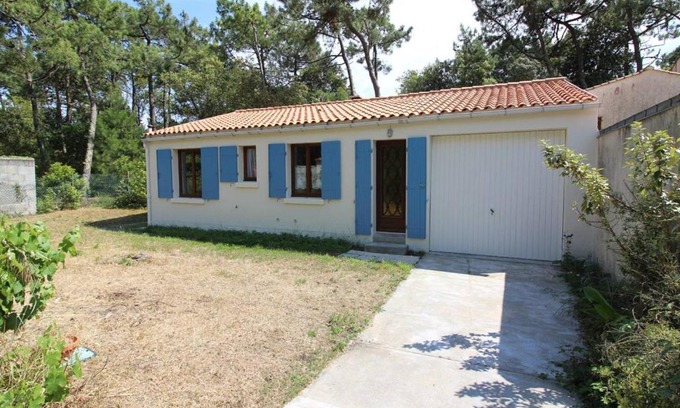 Domino House | Maison Calme Proche Mer – 5 Couchages, Jardin, WiFi, Animaux Admis - FR-1-246A-97