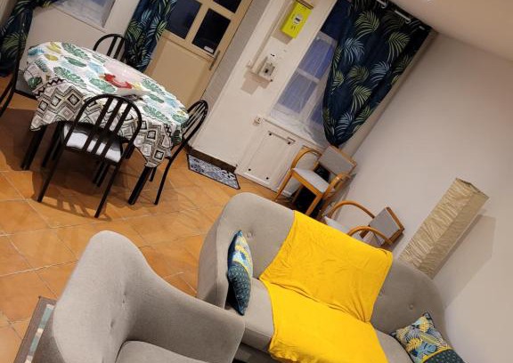 Coulanges-sur-Yonne House | Maison chaleureux