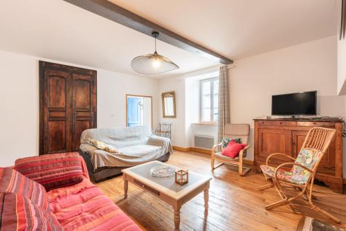 Heches House | Maison Chez Bob