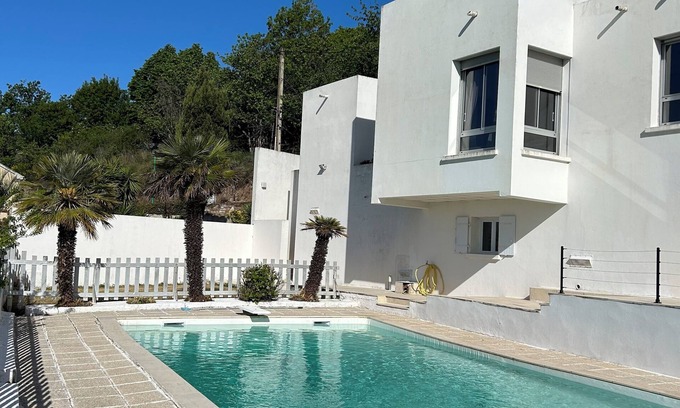Antisanti House | Maison Contemporaine Entre mer et Montagnes