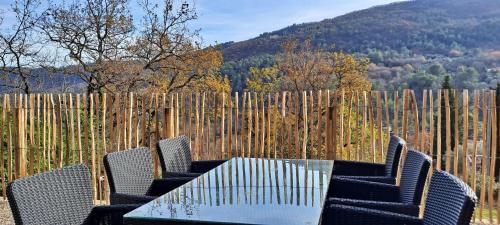 Le Bar-sur-Loup House | Maison conviviale avec jacuzzi à Le Bar-sur-Loup