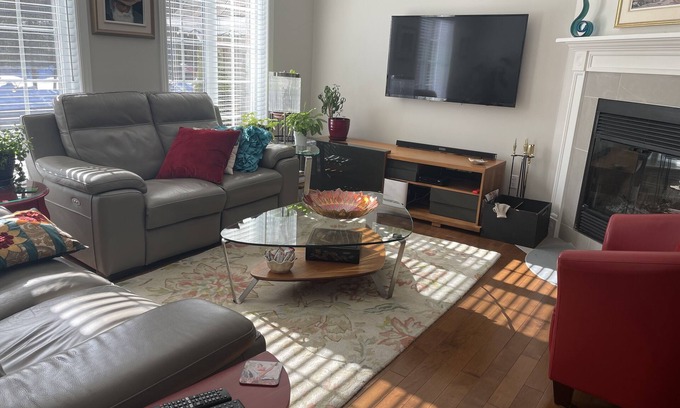 Sainte-Adele House | Maison Dans les Laurentides