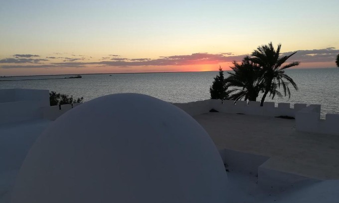 Sidi Fredj House | Maison de bord de mer