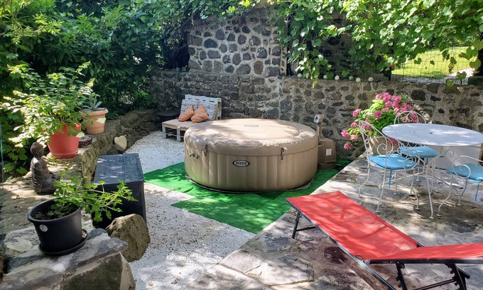 Darbres House | Maison de Campagne Ardéchoise Typique Avec Spa