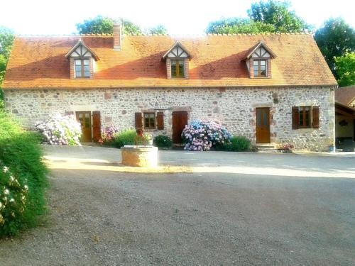 Haut-Bocage House | Maison de ferme restaurée avec mini ferme, terrasse et grand jardin près de la Vallée du Cher - FR-1-489-270