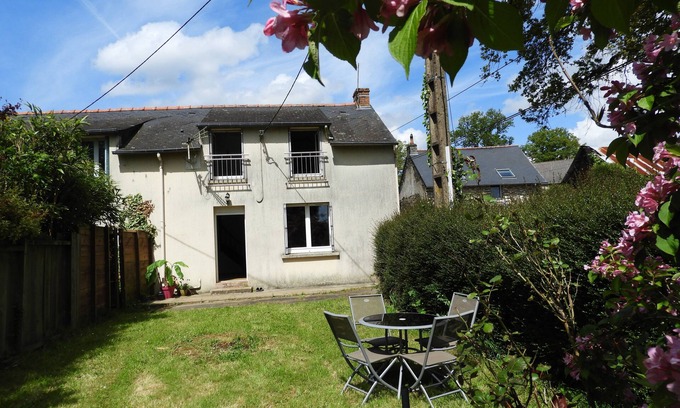 La Chapelle-de-Brain House | Maison de Campagne au Calme, for lovers of nature and beautiful walks