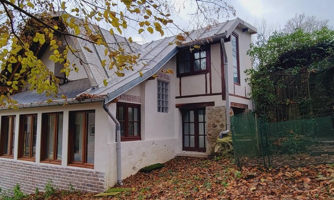 Villeneuve-sur-Bellot House | Maison de Charme au Calme